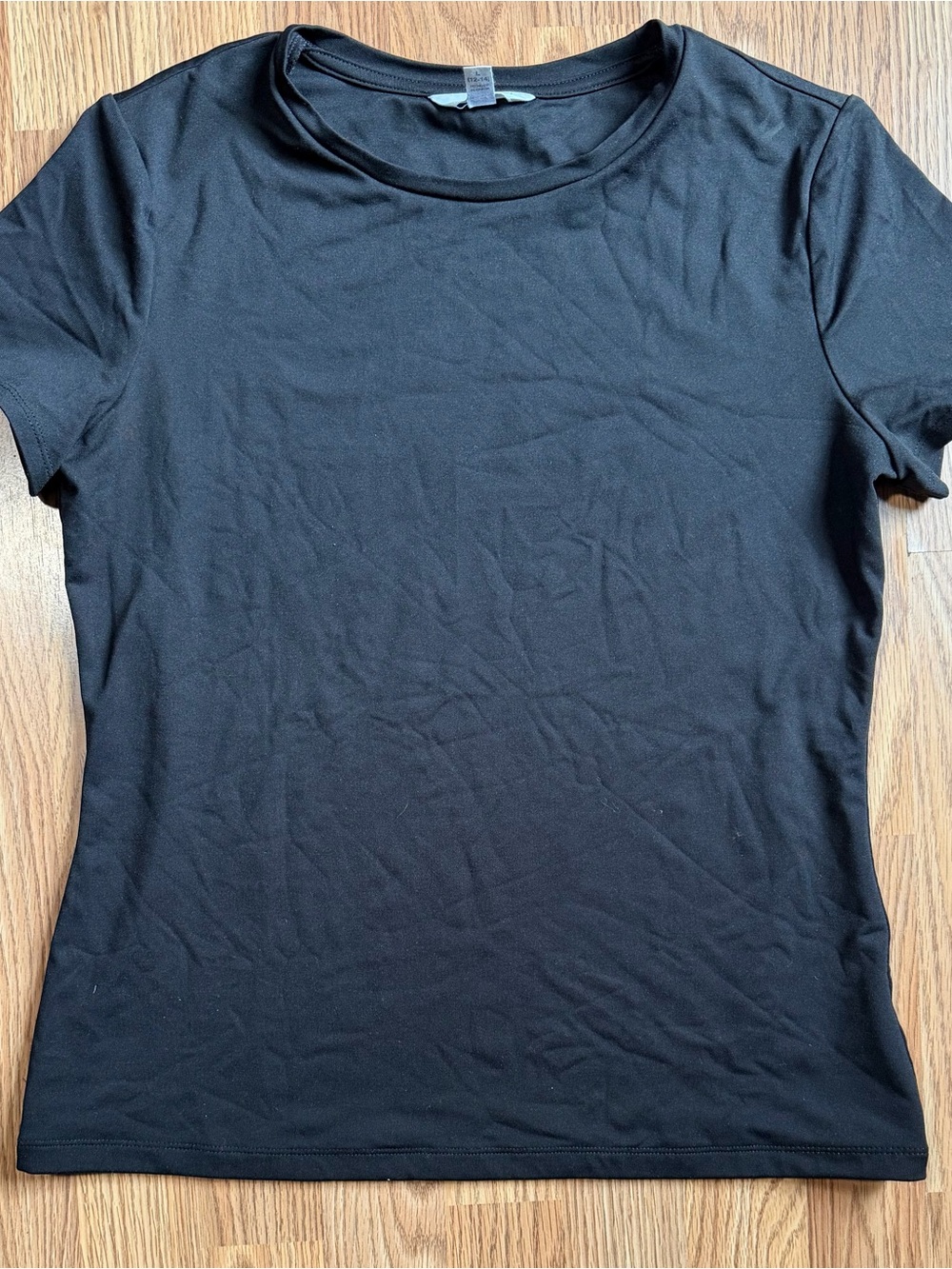 Time and Tru Black Short-Sleeve Crewneck Tee